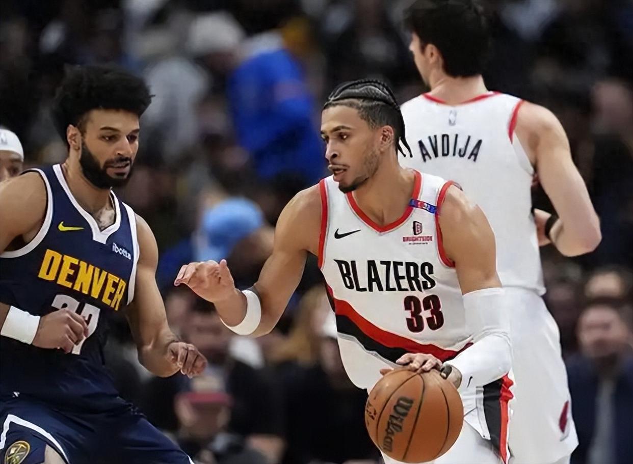 包含穆雷回归赛场，回归赛场首场状态亮眼，澳大利亚队观众沸腾！的词条